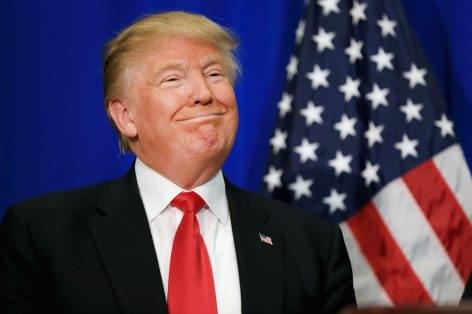 Trump attacks Walmart: debate over US tariffs and inflation flares up