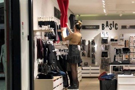 Lányoké, hölgyeké a pult