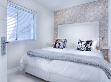 KSH: the number of guests (1.4 million) in tourist accommodation establishments increased by 17 percent and the number of guest nights (3.4 million) by 16 percent compared to a year earlier in April