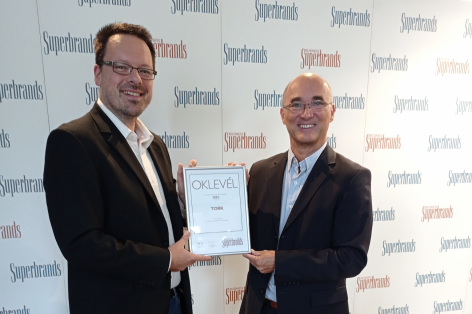 Paper made of wheat fiber, organic hand towels and disinfectants – Tork celebrates with Superbrand recognition